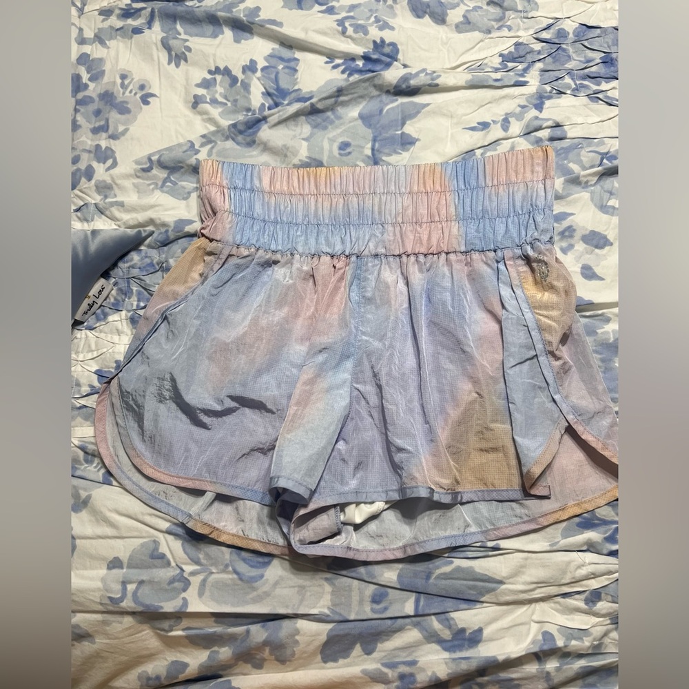 Women’s free people movement the way shorts size large